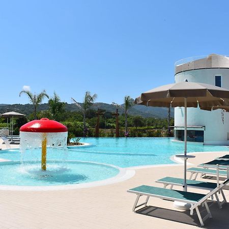 Hyele Accommodation Experience Casal Velino Bagian luar foto