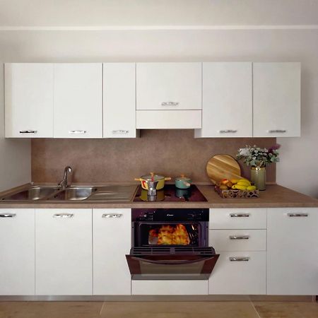 Hyele Accommodation Experience Casal Velino Bagian luar foto