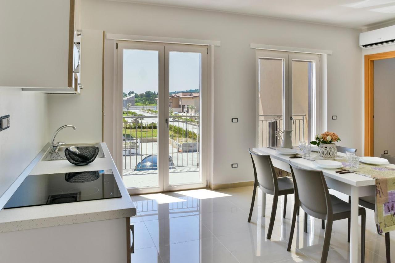 Hyele Accommodation Experience Casal Velino Bagian luar foto