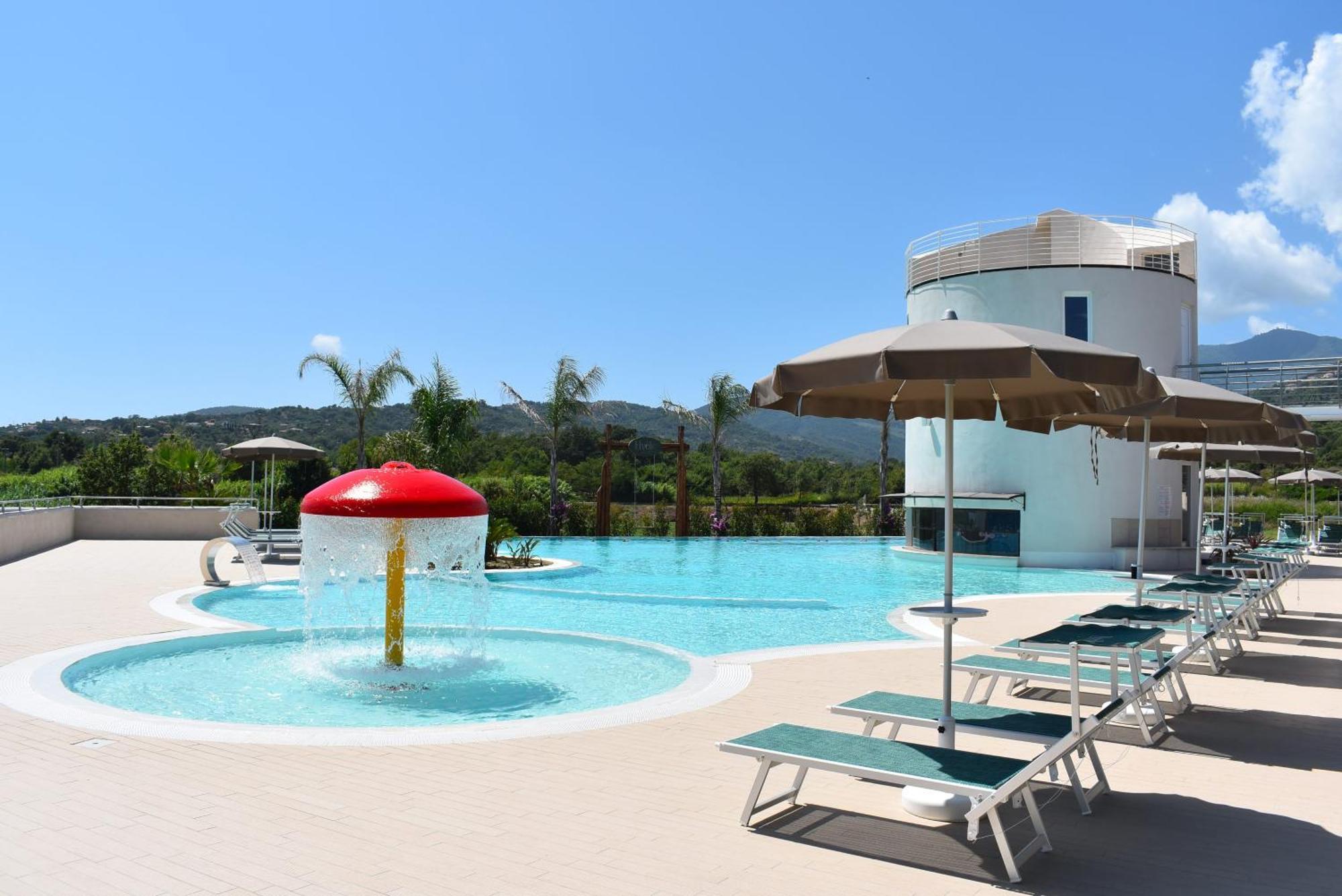 Hyele Accommodation Experience Casal Velino Bagian luar foto
