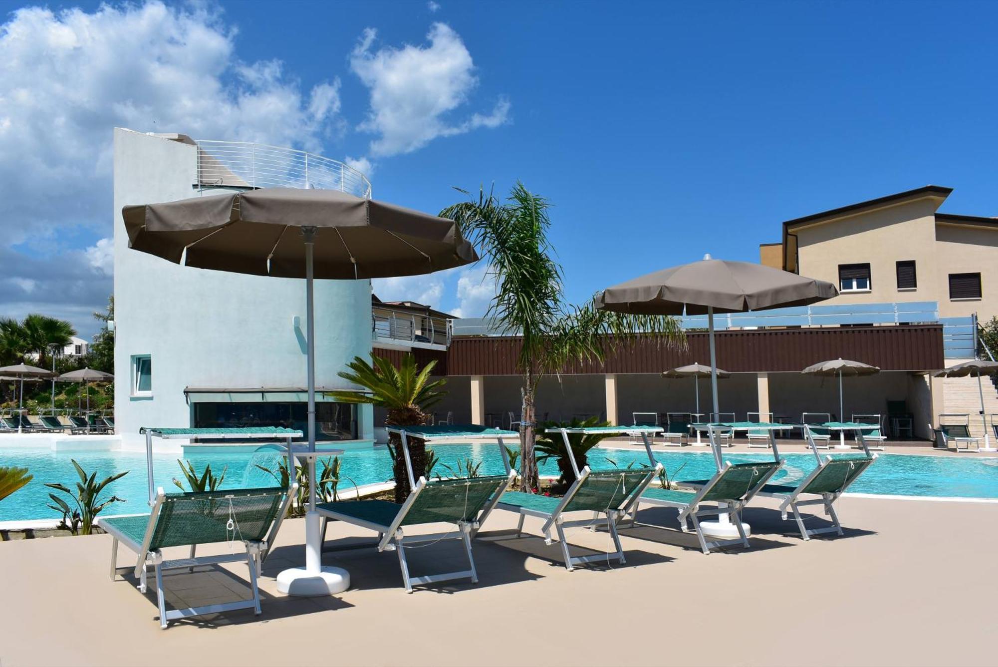 Hyele Accommodation Experience Casal Velino Bagian luar foto