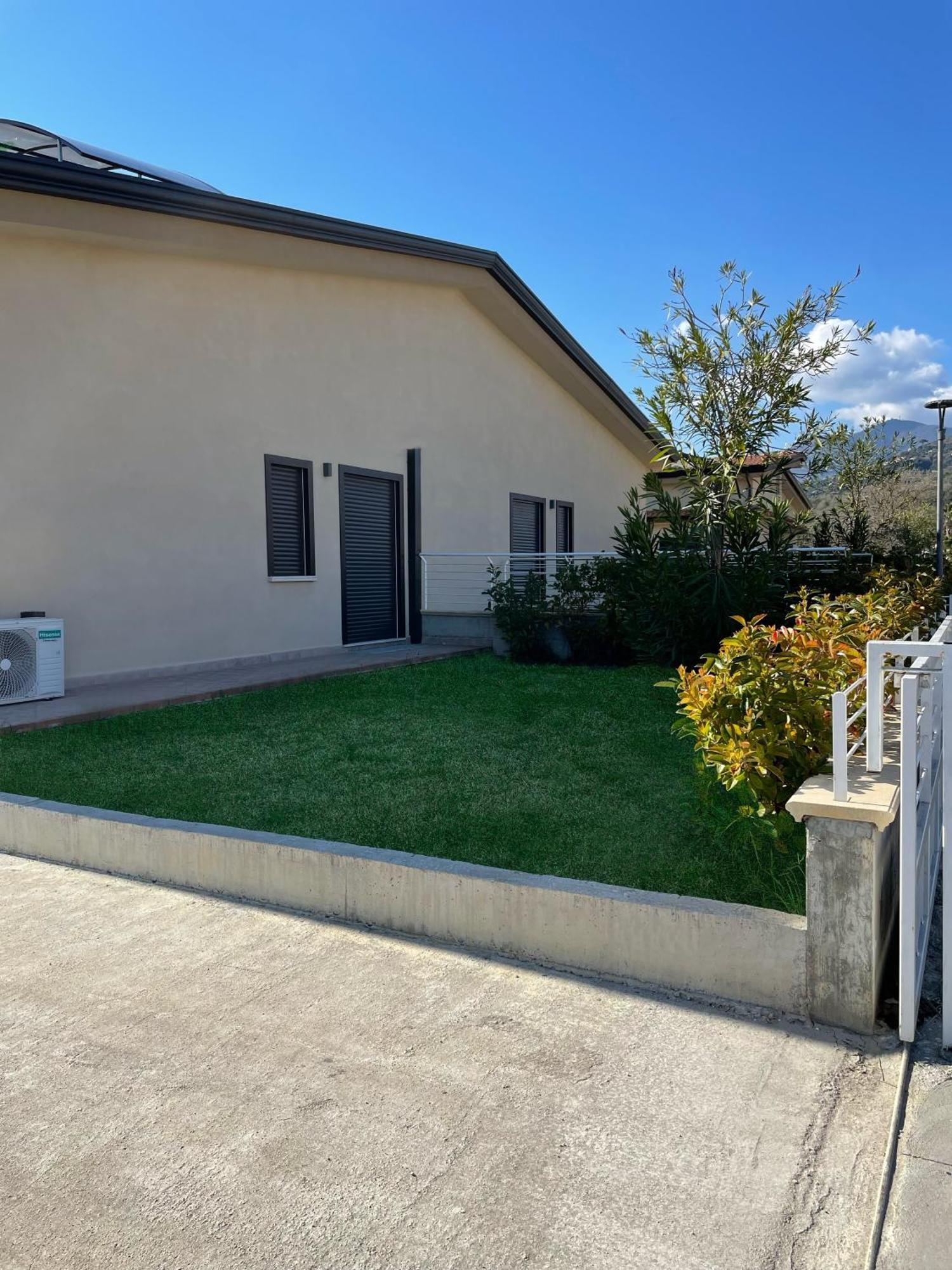 Hyele Accommodation Experience Casal Velino Bagian luar foto